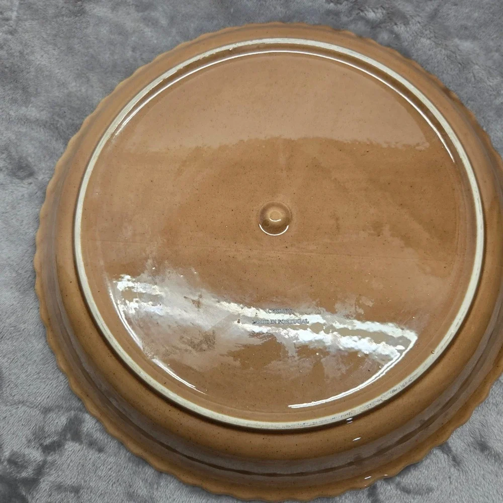 Ceramart Portugal Ceramic Apple Pie Dish with 3D Lidded Top 12 Inch Speckled Tan